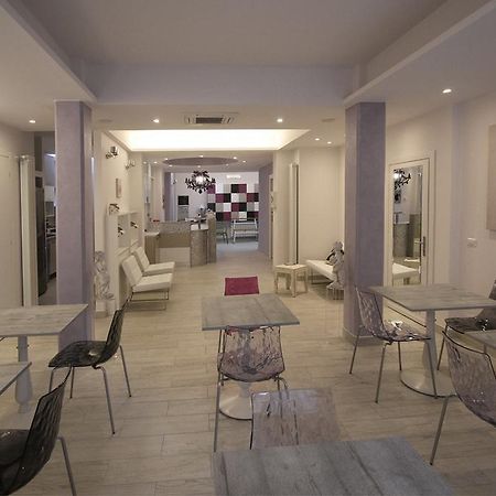 Hotel B&B Francesca Вараце Екстериор снимка