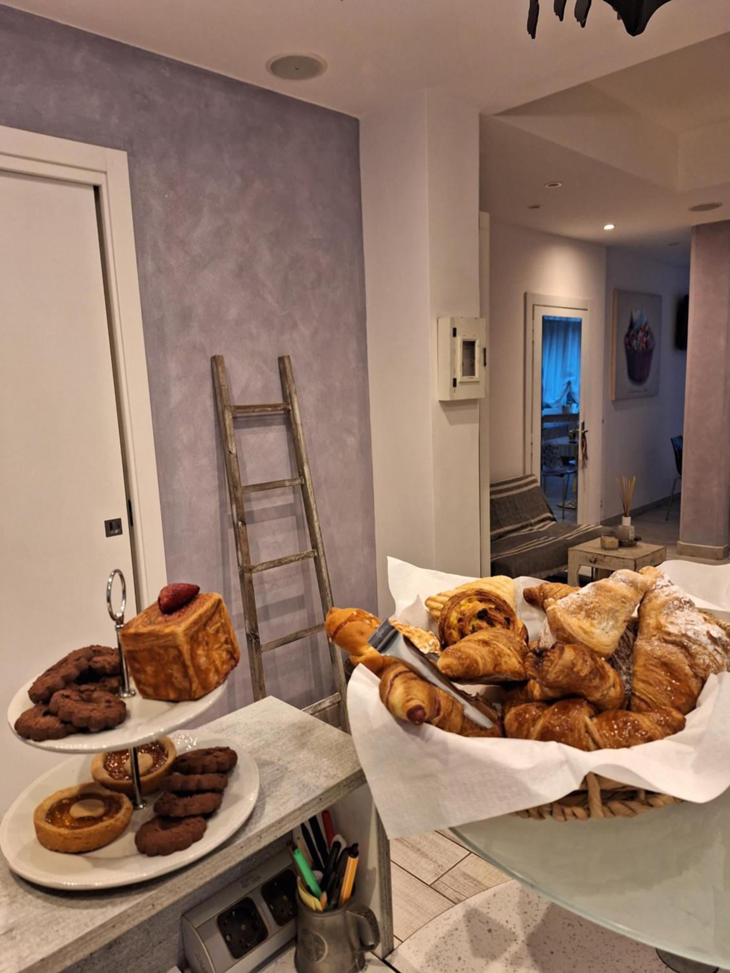 Hotel B&B Francesca Вараце Екстериор снимка